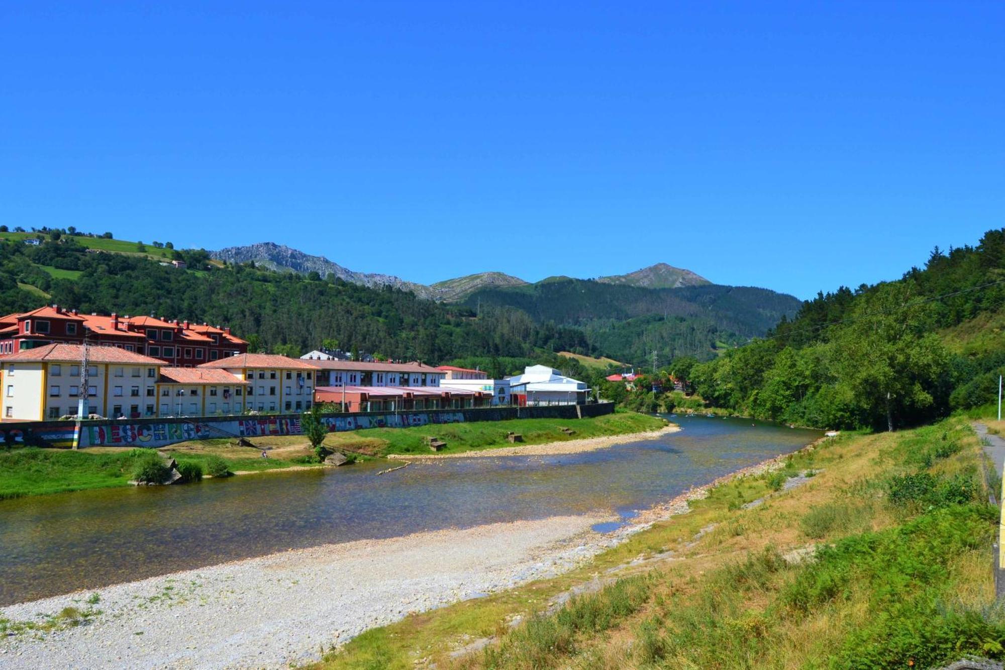 فيلا Casa La Gueelina En Asturias أريونداس المظهر الخارجي الصورة